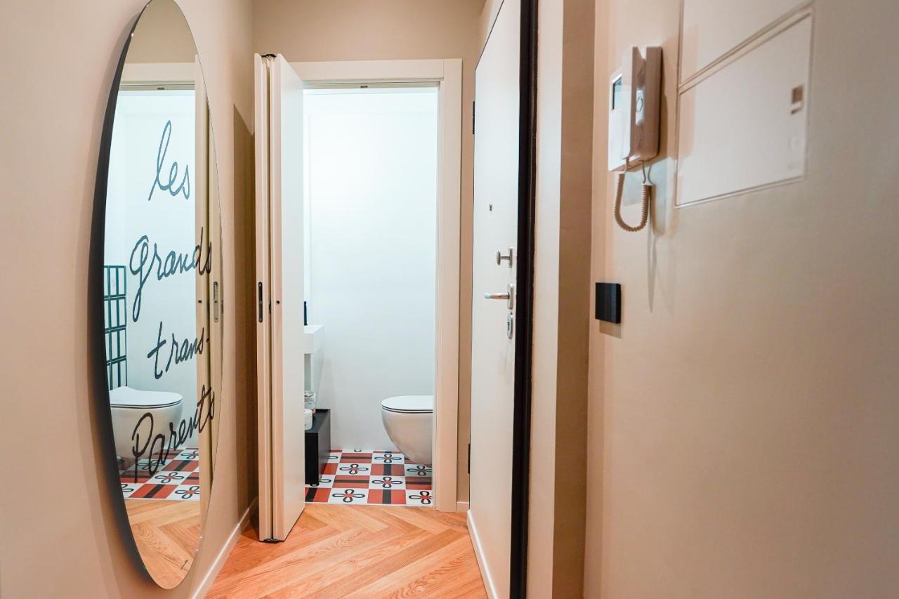 Meh Luxury Apartment City Centre Bari Exterior foto
